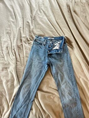 Levi's Light Blue High-Rise Straight Jean wedgie fit